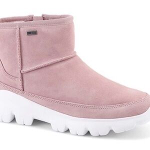 NEW IN BOX – UGG Palomar Sneaker Pink Crystal • Women’s 7.5